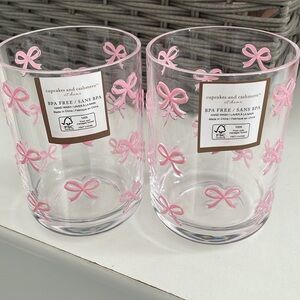 Pink bow cups
